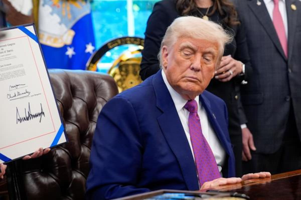 Trump anuncia orden ejecutiva para reducir hasta un 80 % el precio de medicamentos con receta