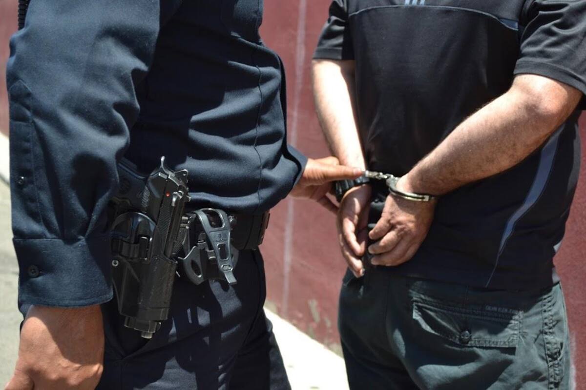Detienen a menor que intentó asaltar y abusar de una empleada