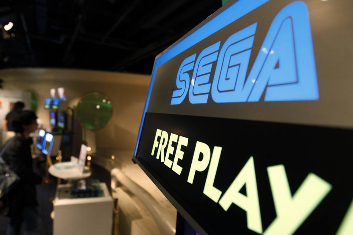 Encuentran una legendaria máquina de videojuegos de Sega abandonada en medio del campo