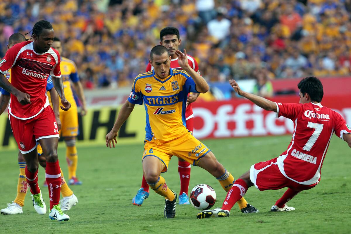 Negocia Chivas intercambio de Torres Nilo; Tigres por Brizuela