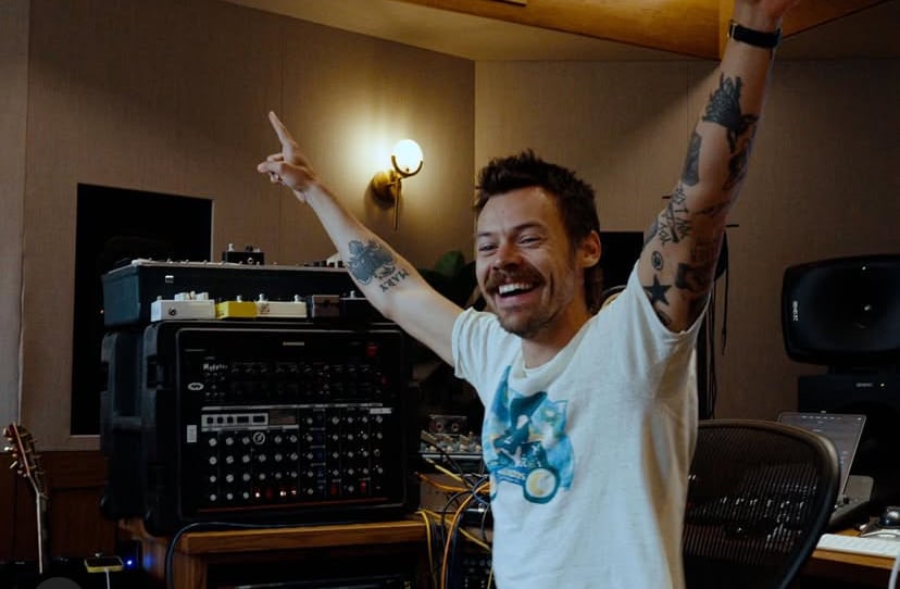 Anuncia nuevo sencillo.