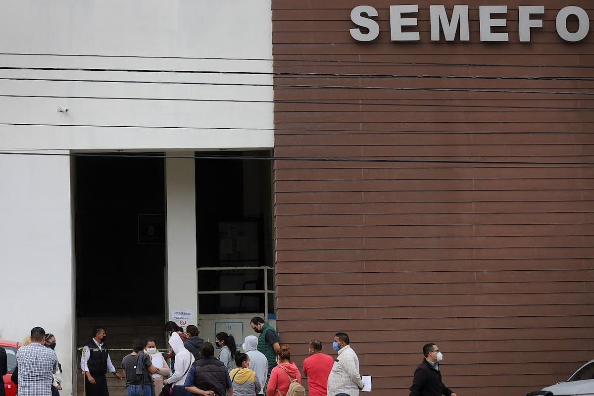 Cadáveres rebasan 40% capacidad de Semefo