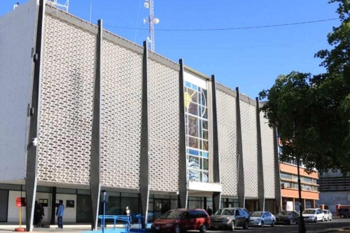 Jubilados del Isssteson exigen aumento en el pago de pensiones en Hermosillo