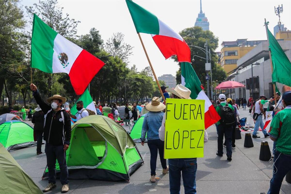 Frenaaa podrá avanzar a Zócalo; Gobierno de la CDMX les permite acceso
