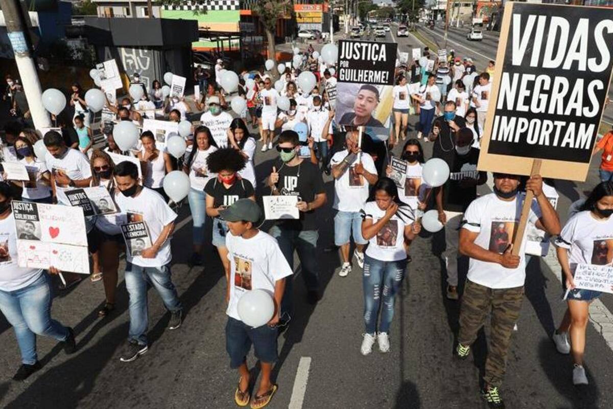 Las balas perdidas en Río de Janeiro encuentran niños negros y pobres