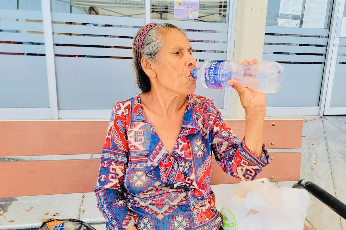 Instalan cinco puntos de hidratación gratuitos en San Luis Río Colorado por calor extremo