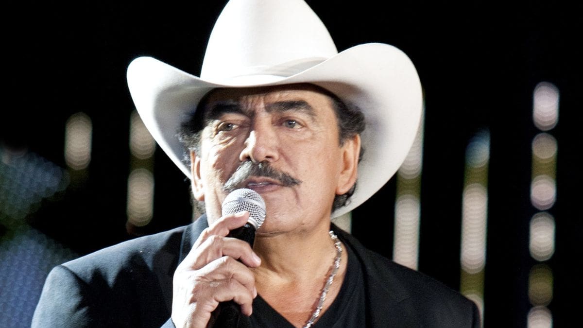 La tragedia que inspiró “Un millón de primaveras”: el dolor por una pérdida familiar llevó a Joan Sebastian a escribir la canción que Vicente Fernández convirtió en un éxito