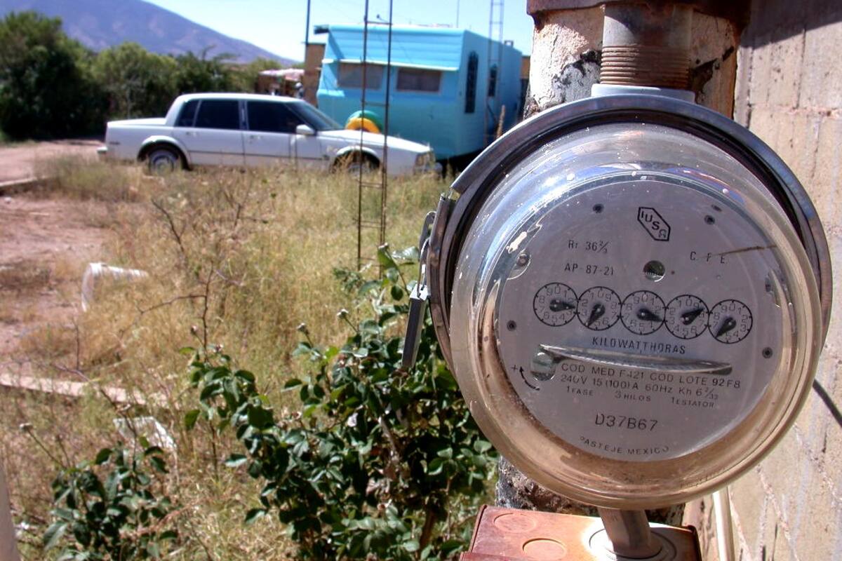 Preocupa ajuste de la CFE a las tarifas eléctricas