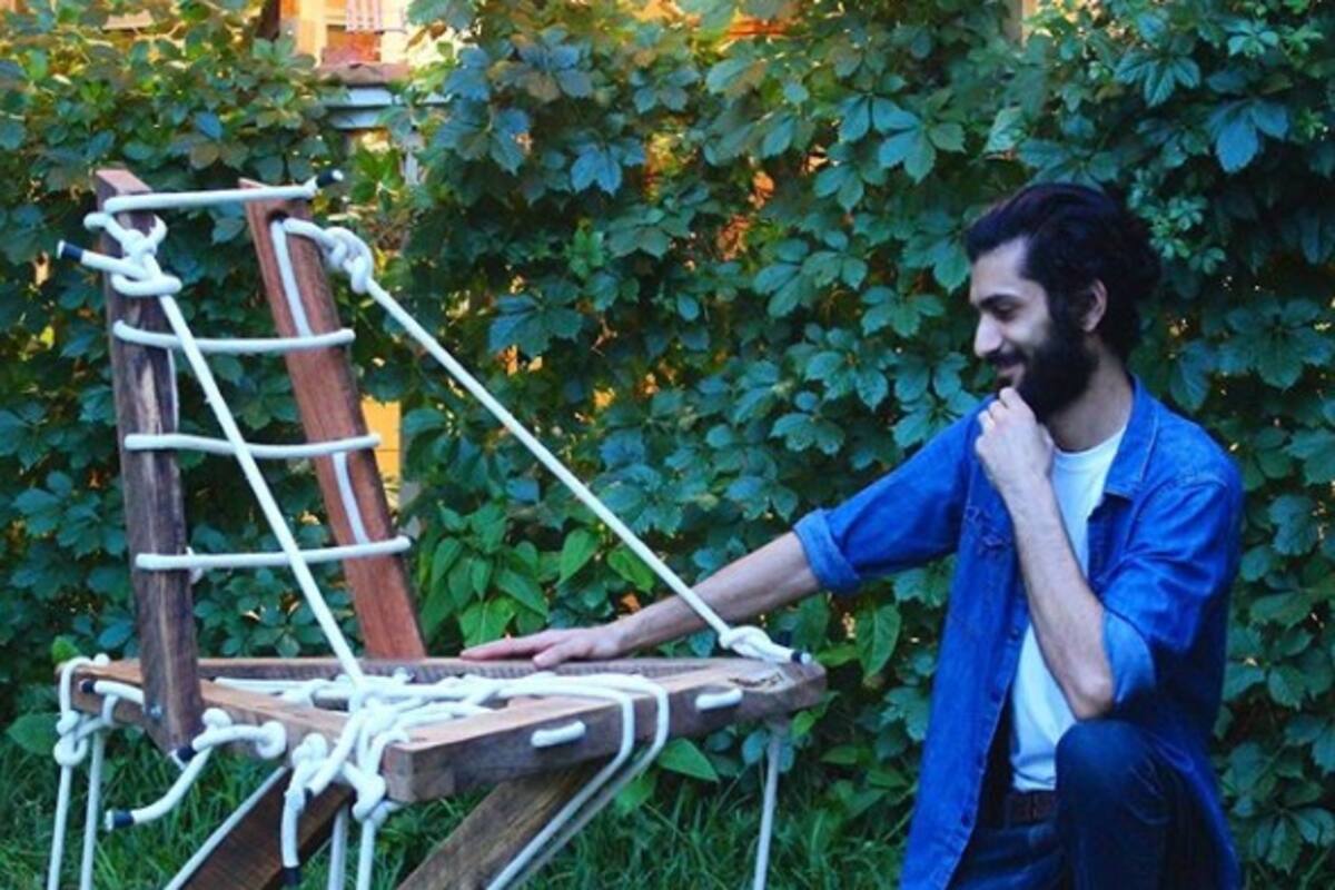 Construye silla flotante que desafía la gravedad