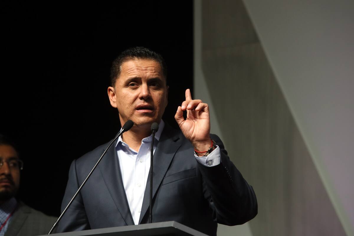 Bloquean cuentas de Roberto Sandoval