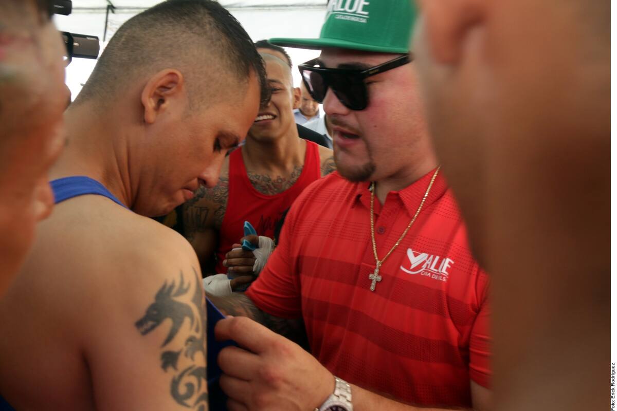 Andy Ruiz visitó penal de Topo Chico en su cumpleaños