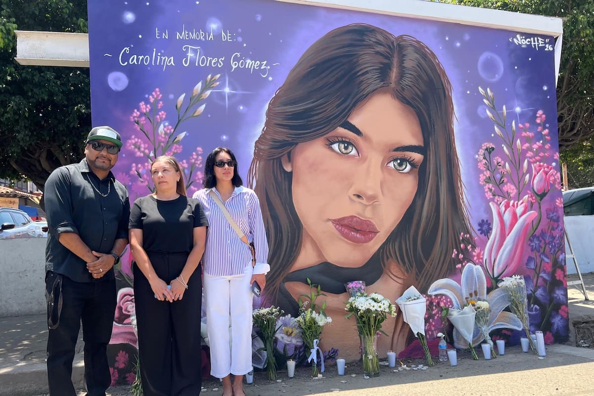 Pintan mural en memoria de Carolina Flores, ex reina de belleza asesinada en Polanco por su suegra