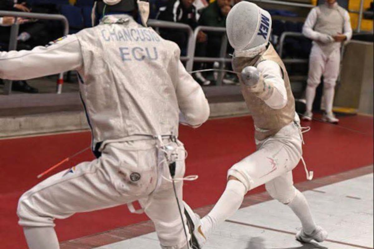 Cachanilla Diego Cervantes participa en Copa del Mundo de Esgrima en Turquía