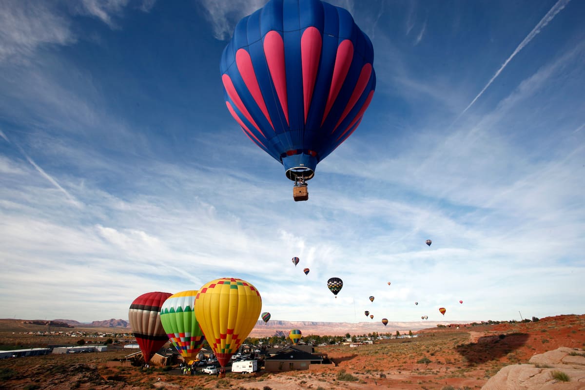 Page, Arizona, se llena de globos aerostáticos con regata y feria de otoño