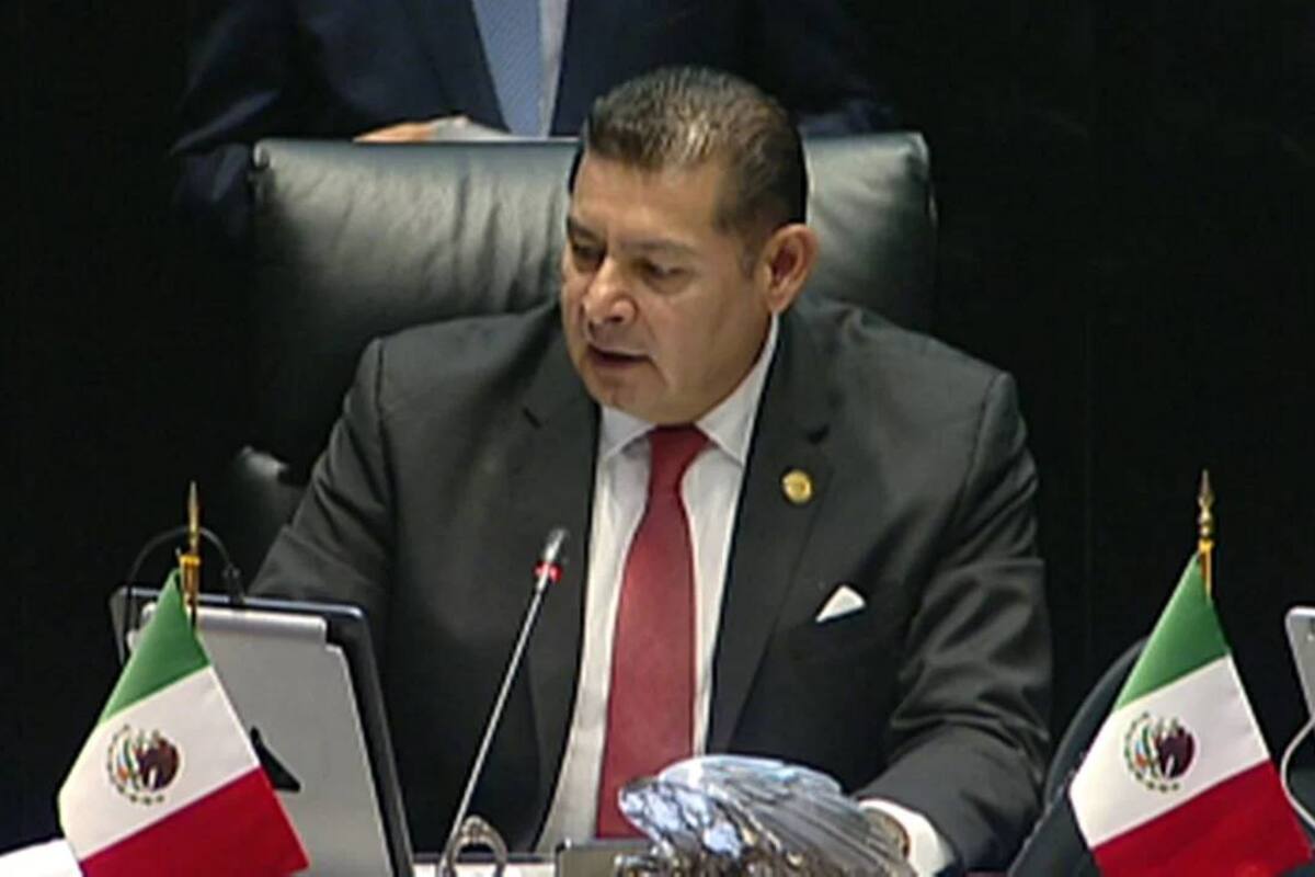 Senado guarda minuto de silencio y envía condolencias a Reino Unido