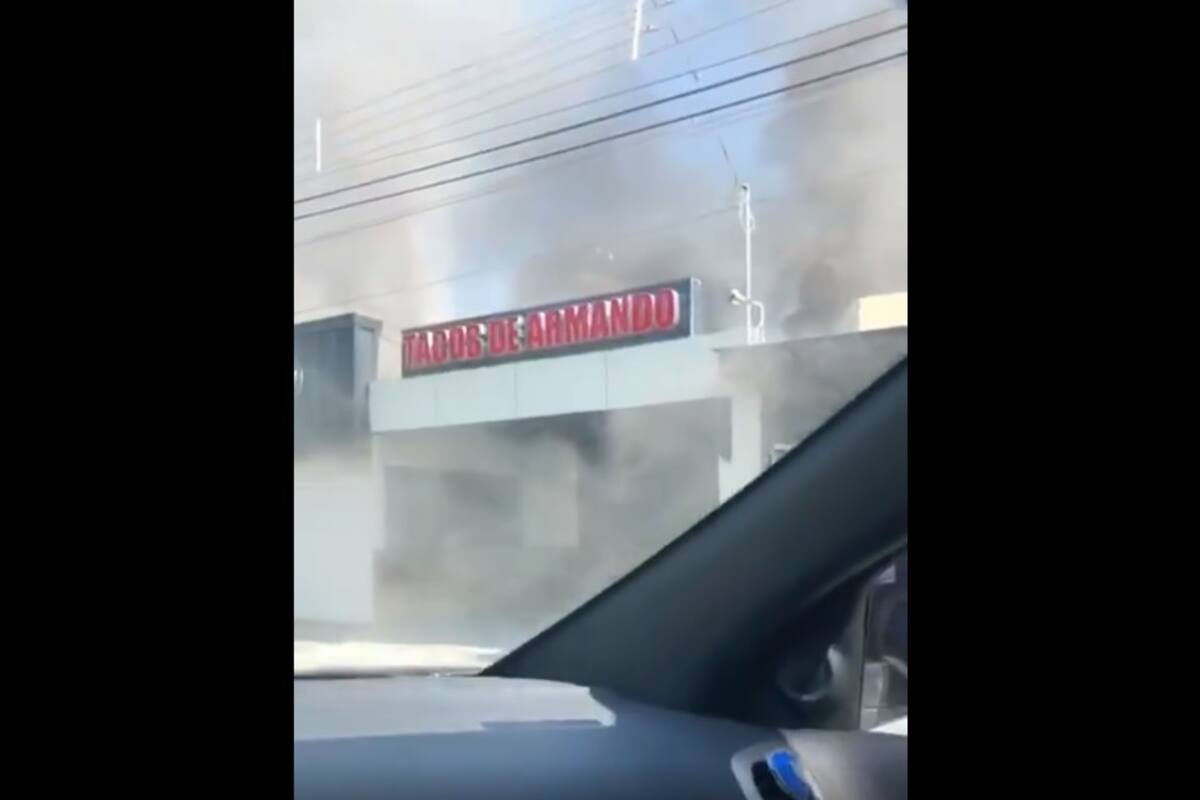 VIDEO: Se registra incendio en taquería Tacos de Armando