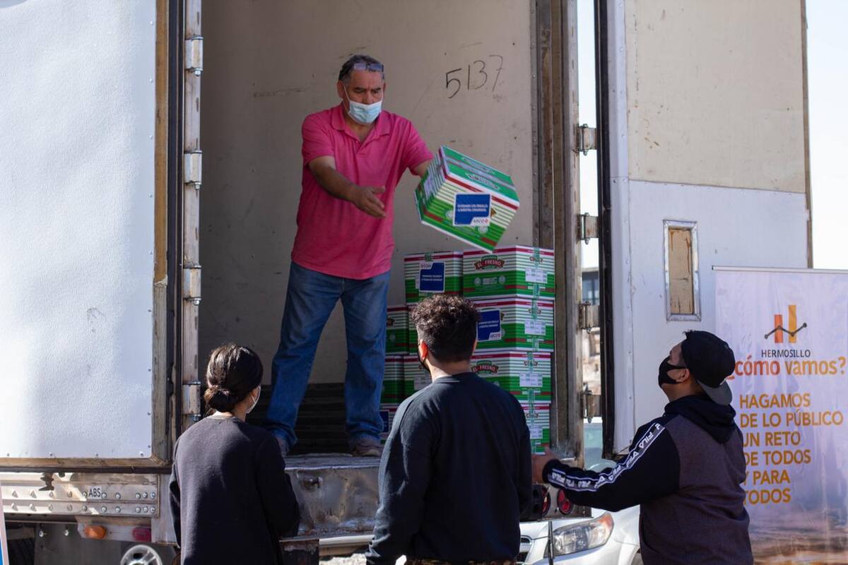Entrega Alianza por un Hermosillo en Verde despensas a músicos, meseros y familias vulnerables.