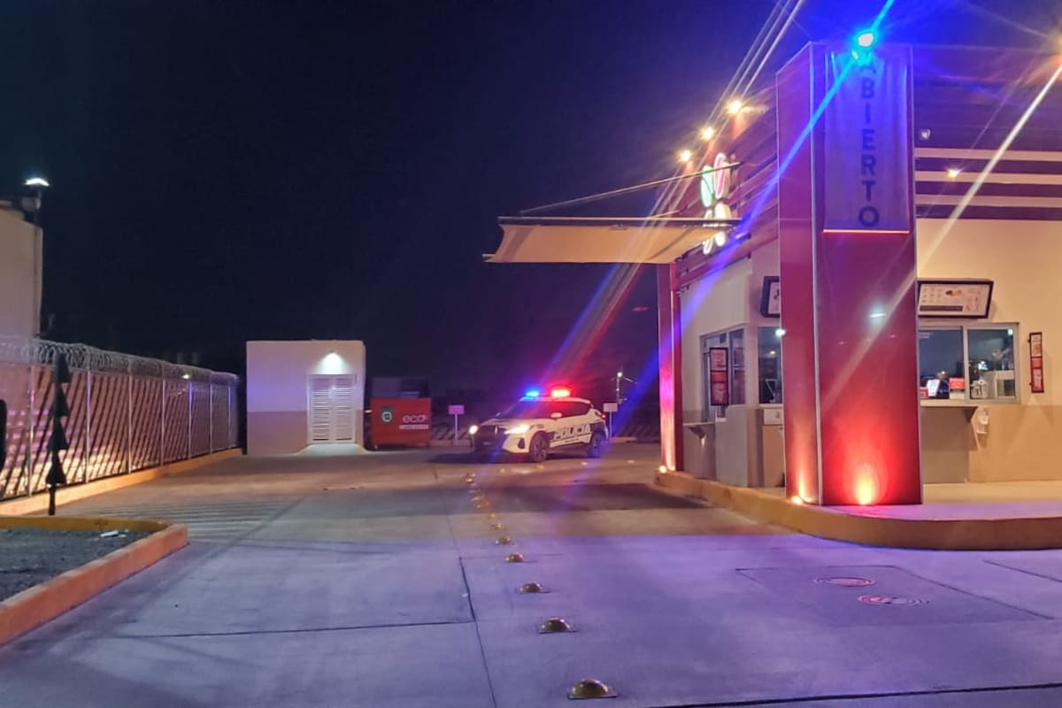 Detienen a hombre por robo a comercio en Villa Verde