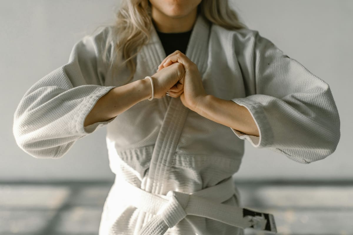 Influencer entrena 7 días con monjes shaolín, esto es lo que sucede