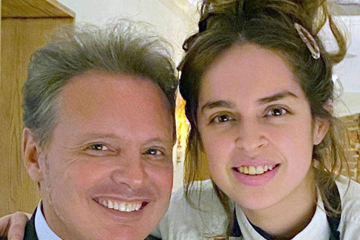 Reaparece Luis Miguel ¿luce más viejo?