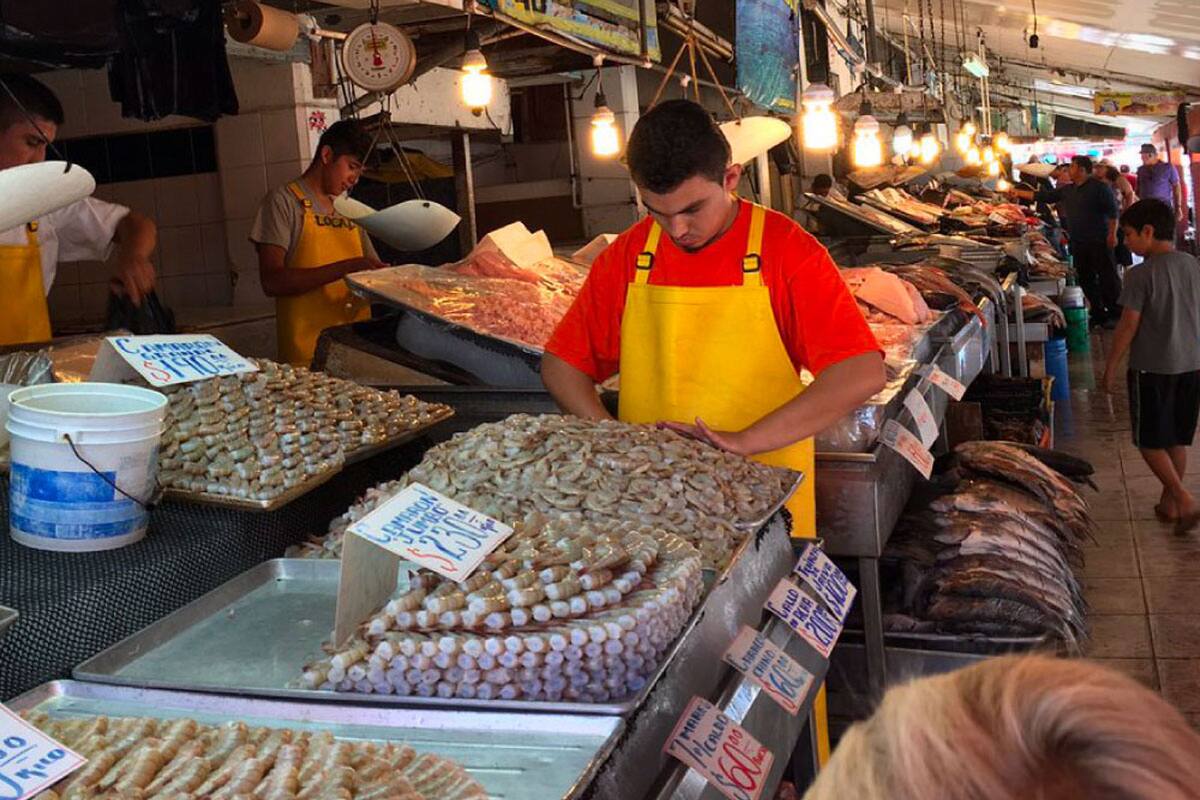 Disminuye consumo de pescado y mariscos