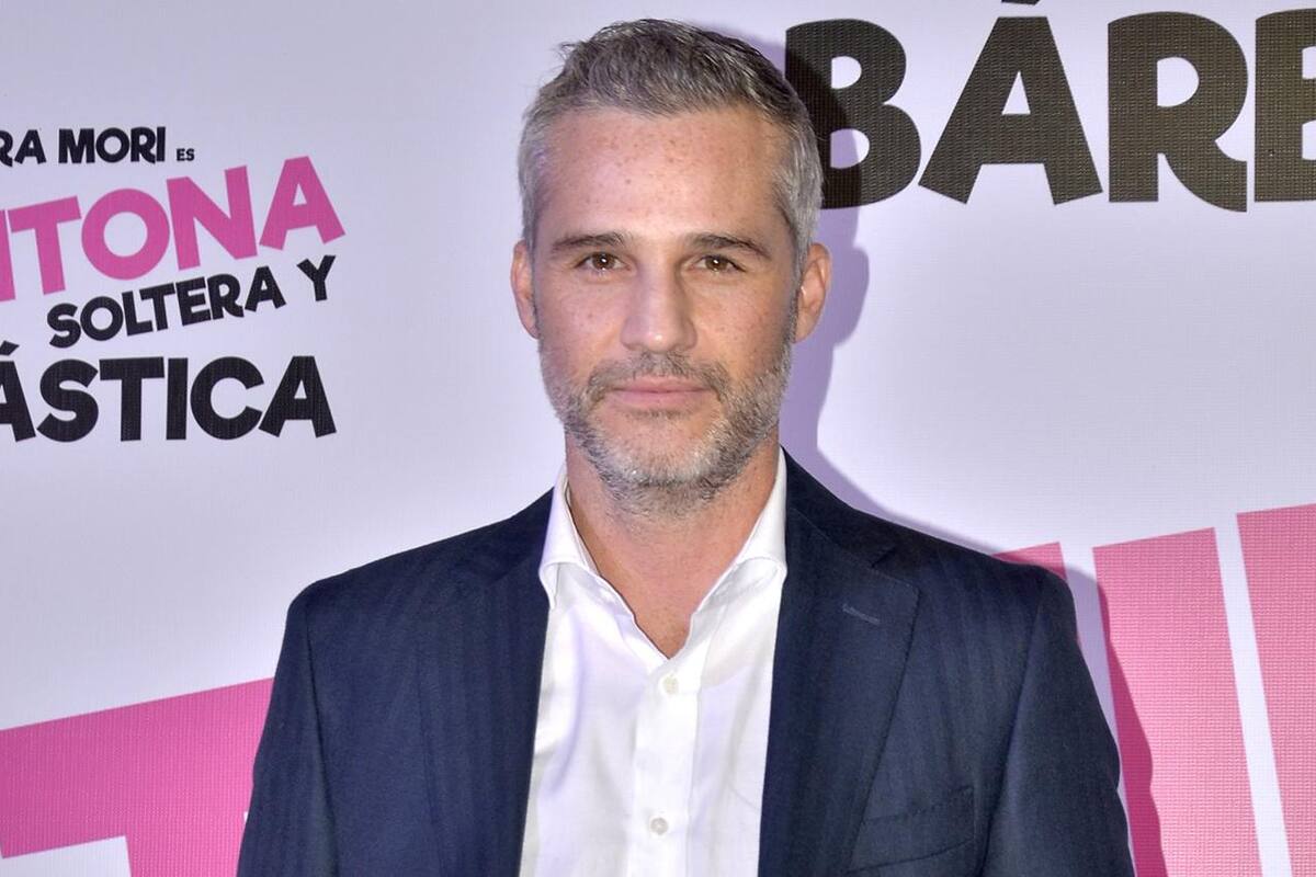 Reaparece Juan Pablo Medina rodeado de amigos