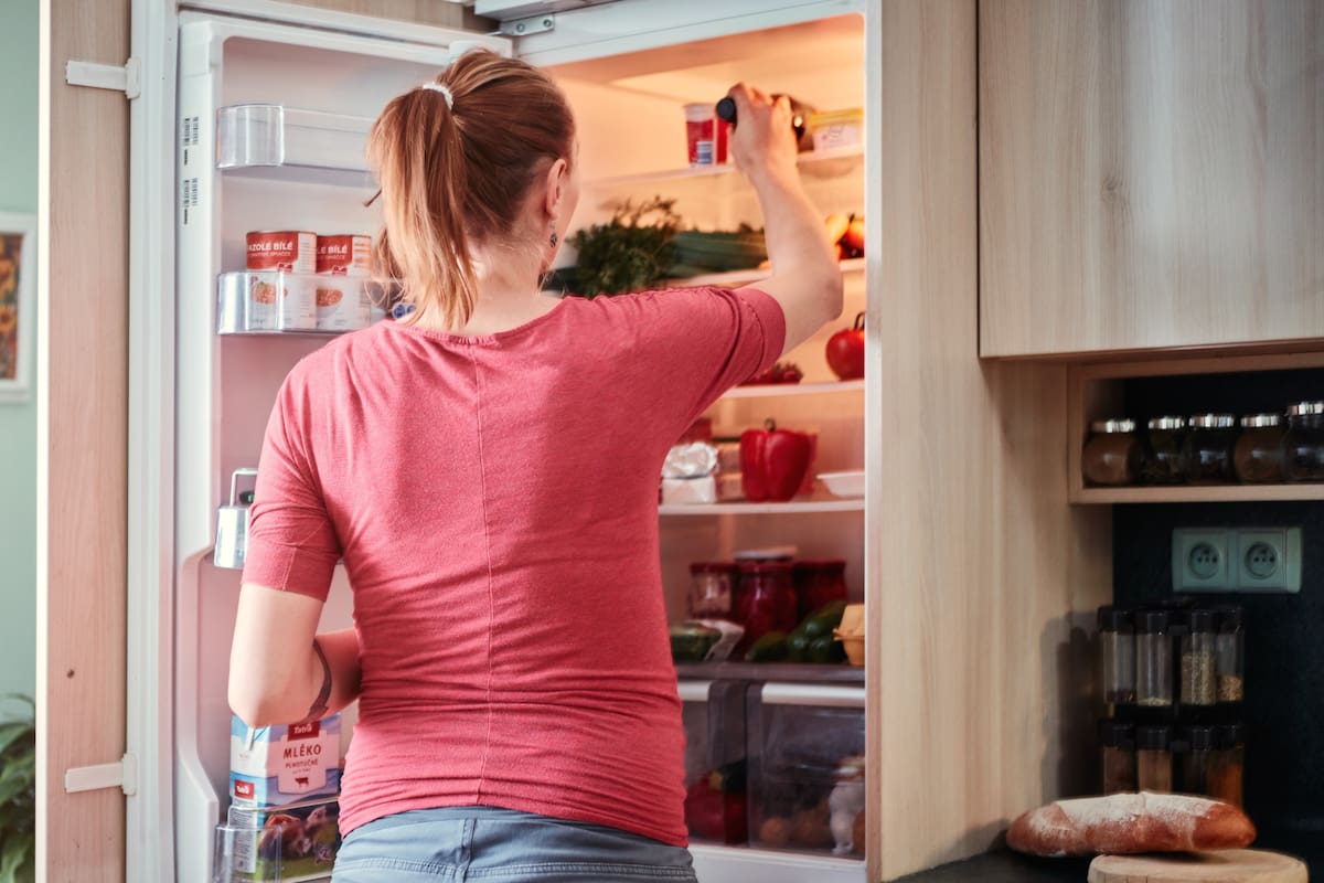 Frutas y verduras que no deben guardarse en el refrigerador, según expertos