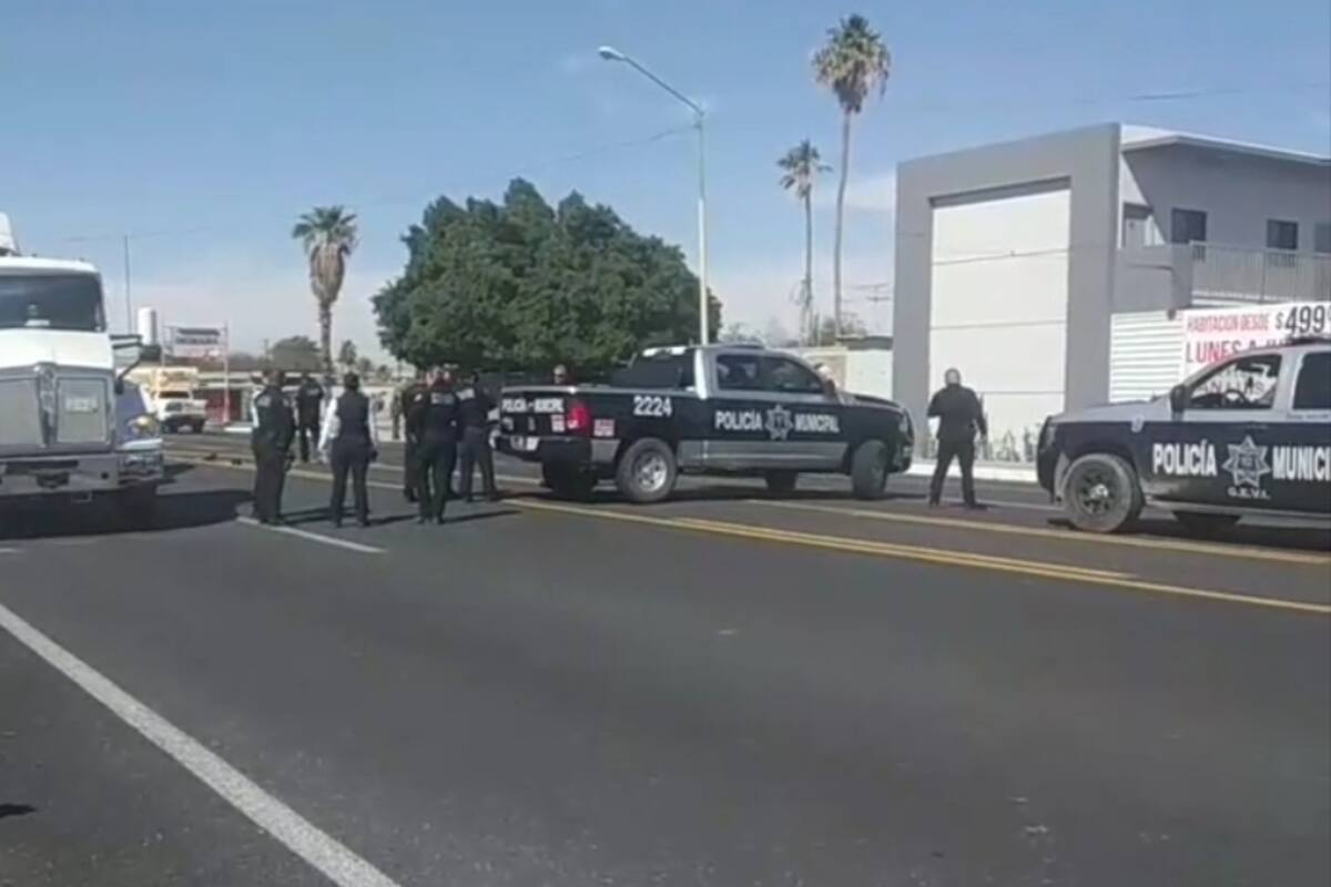 Policías de San Luis disparan a sujeto armado para controlarlo