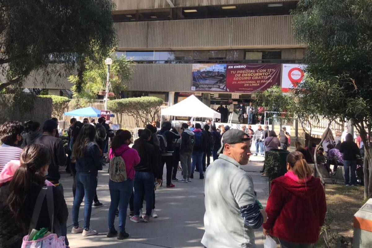 Ciudadanos resienten falta de personal en Palacio Municipal de Tijuana