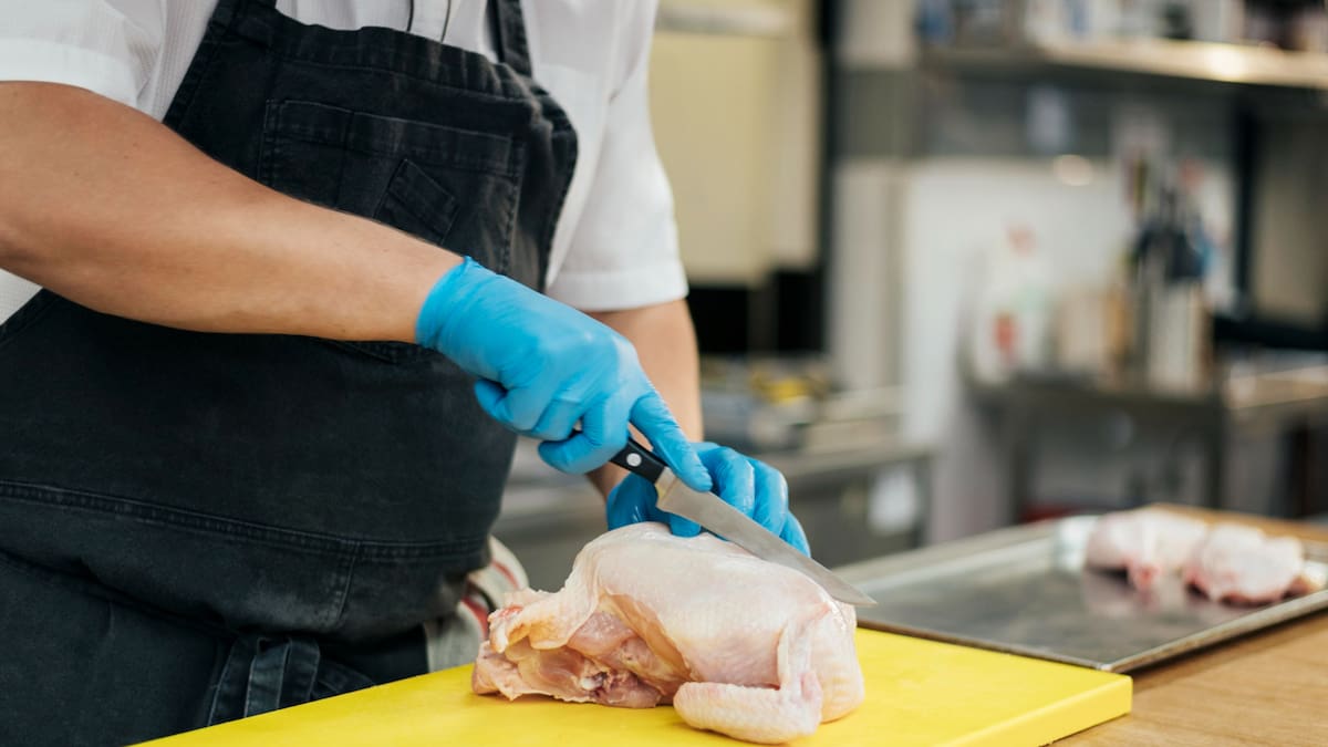 La inflación alimentaria cambió la mesa mexicana y el pollo se consolidó como la proteína más accesible para millones de familias en 2025