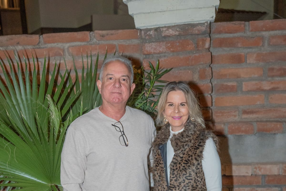 CELEBRAN ENTRE AMIGOS