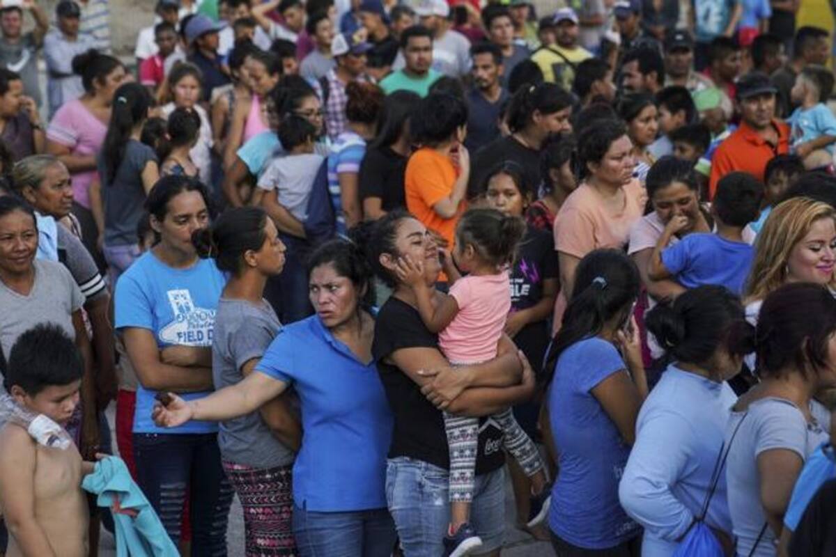 Solicitantes de asilo que esperan en México podrán ingresar a EU: Biden