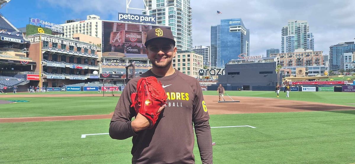 Debuta el hermosillense Omar Cruz con los Padres de San Diego, conviertiéndose en el 39 sonorense en las Grandes Ligas. | Crédito: Heriberto Muñoz