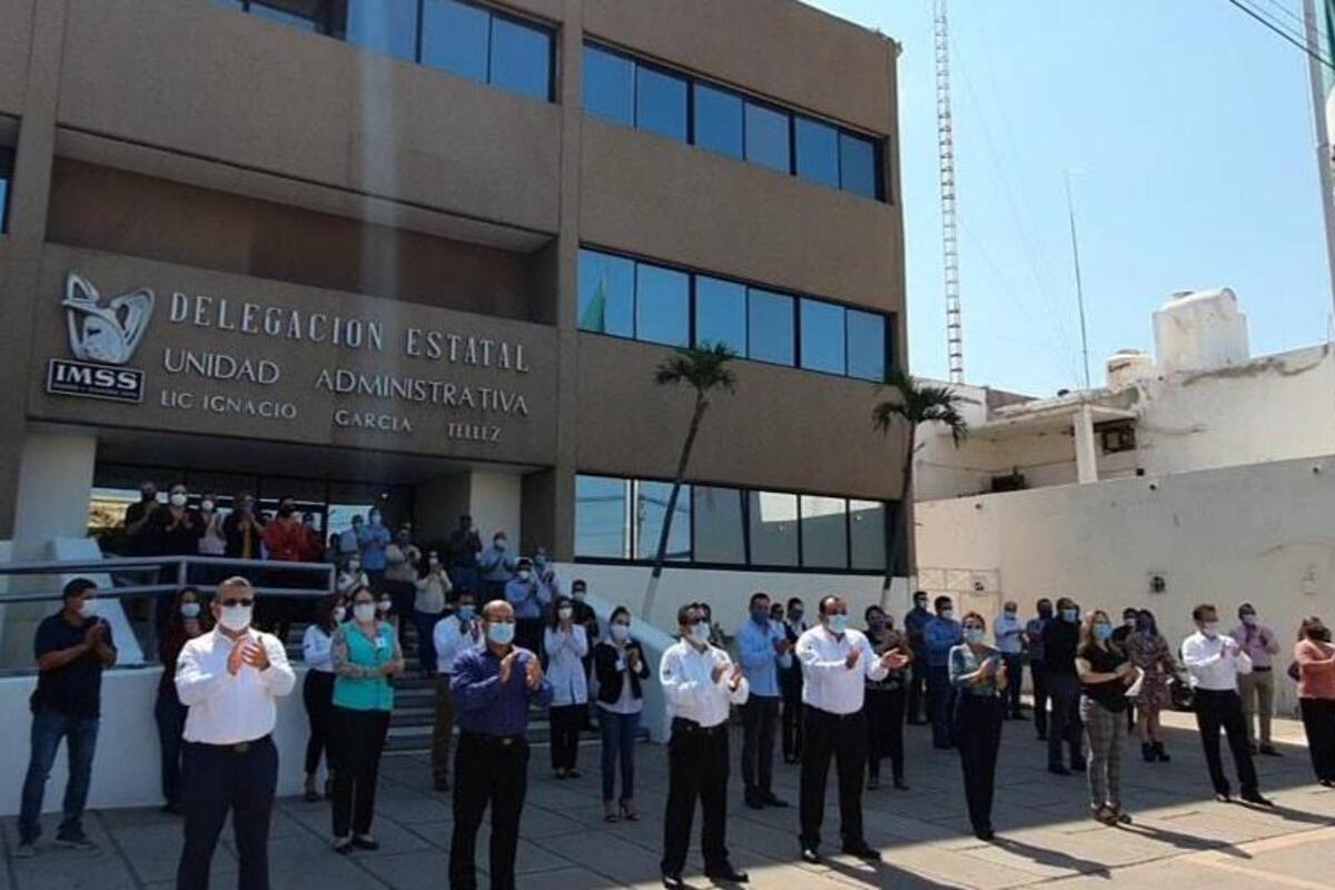 Rinden homenaje en IMSS a personal fallecido por Covid