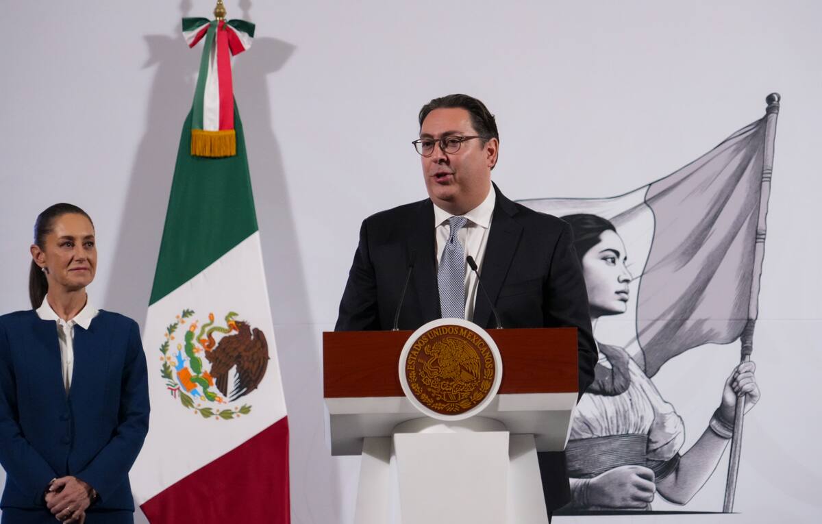 La presidenta Claudia Sheinbaum Pardo y el Presidente y Director General de Home Depot, José Antonio Rodríguez Garza, en la "mañanera del Pueblo" del 27 de febrero del 2025. | Crédito: Presidencia