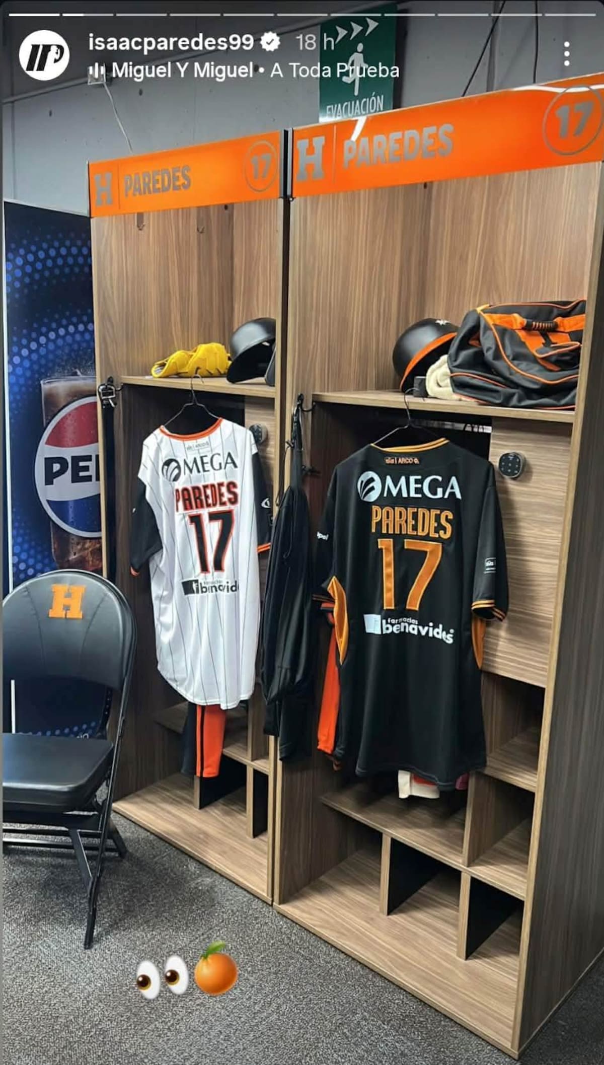 El toletero hermosillense publicó esta fotografía a través de su instagram @isaacparedes99