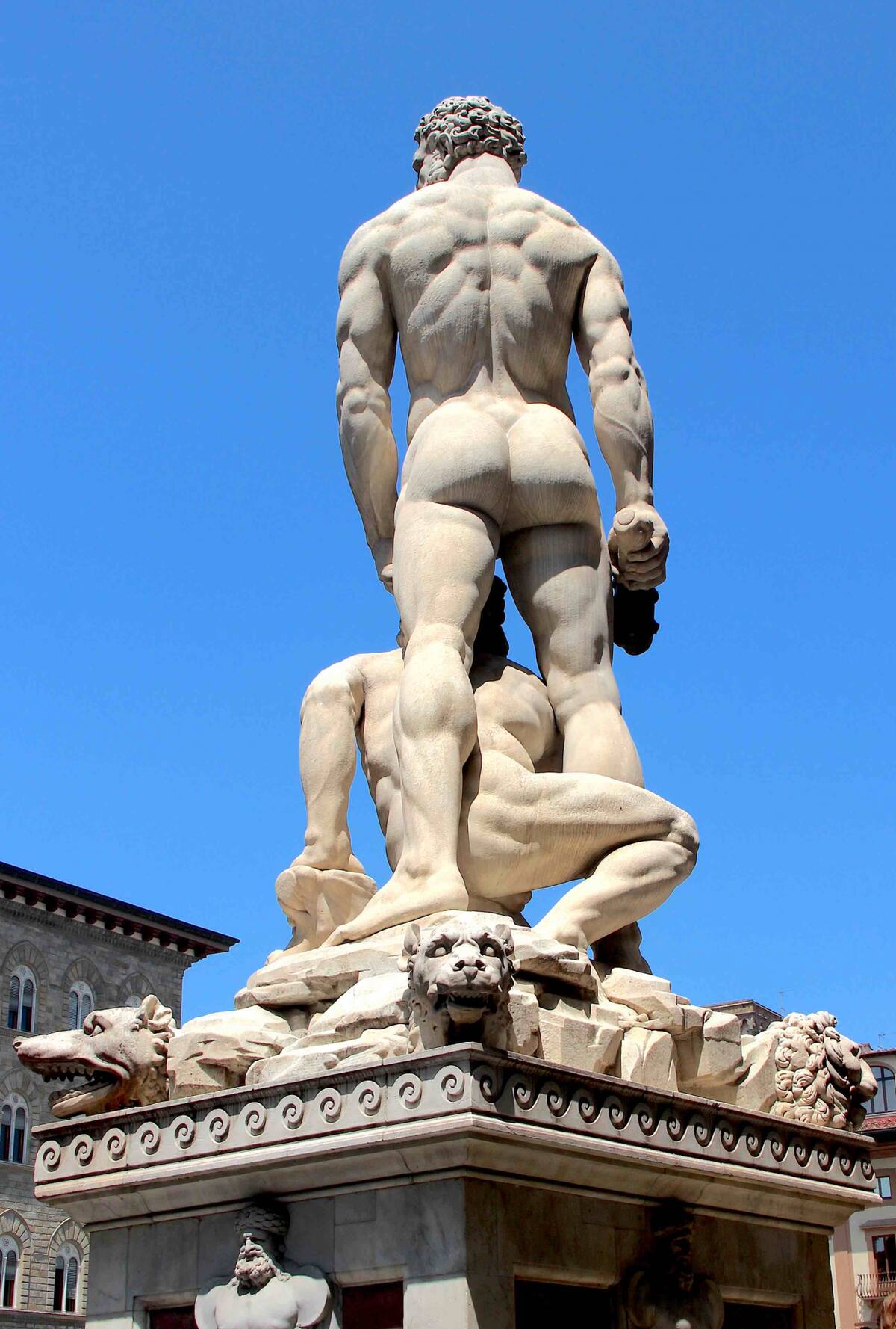 Título original: Ercole e caco
Museo: Piazza della Signoria , Florencia (Italia)
Técnica: Escultura (505 cm)