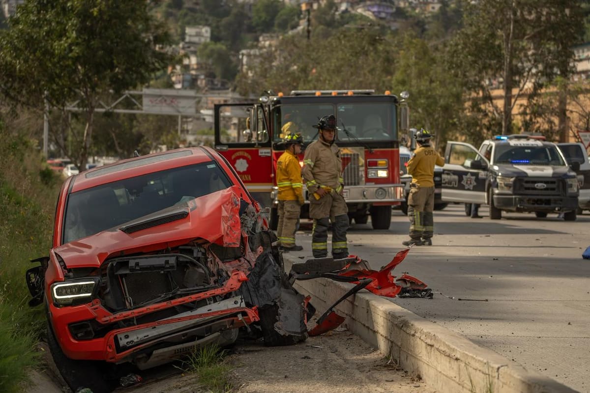 Accidente en bulevar Rosas Magallón en Tijuana deja una mujer adulta mayor fallecida