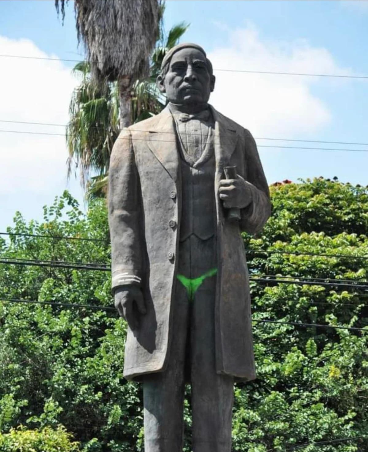 El natalicio de Benito Juárez es una de las fechas que se conmemora en marzo, y en 2020 su puente fue "el más largo" debido a la pandemia.