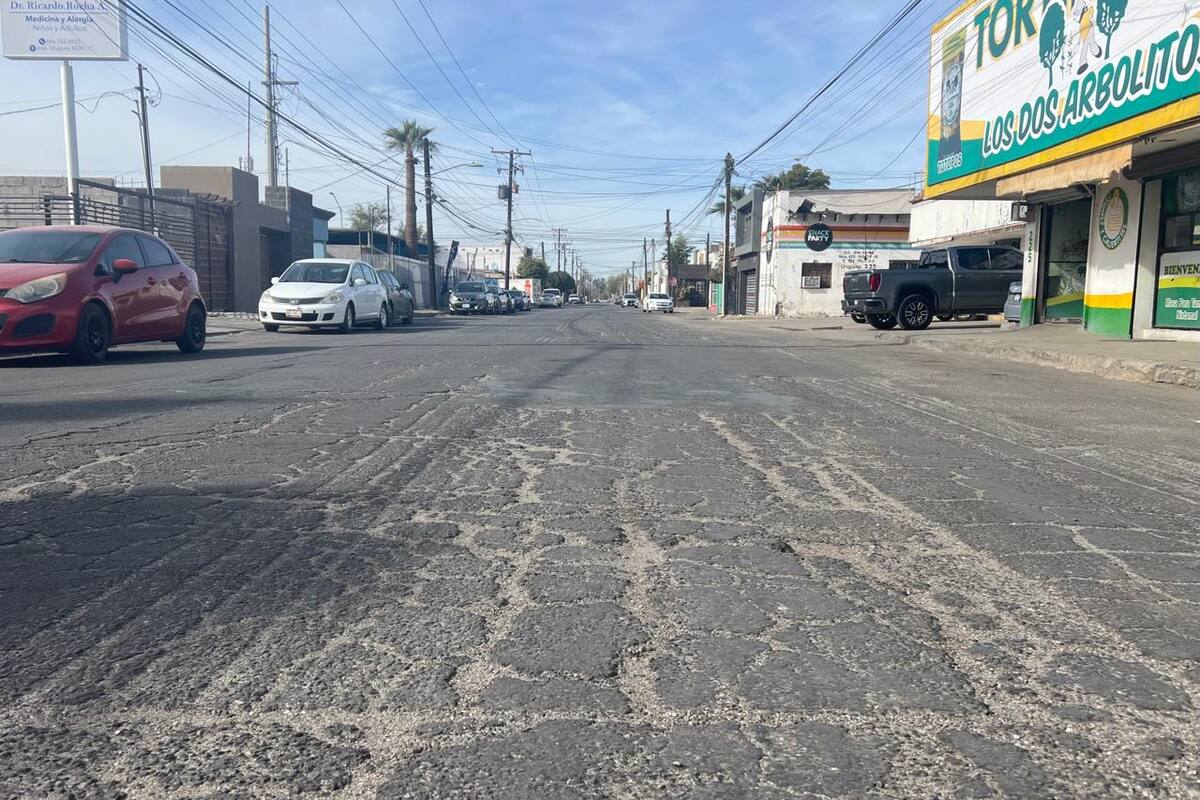 Desgastadas se encuentran calles de la colonia Cuauhtémoc y Las Fuentes