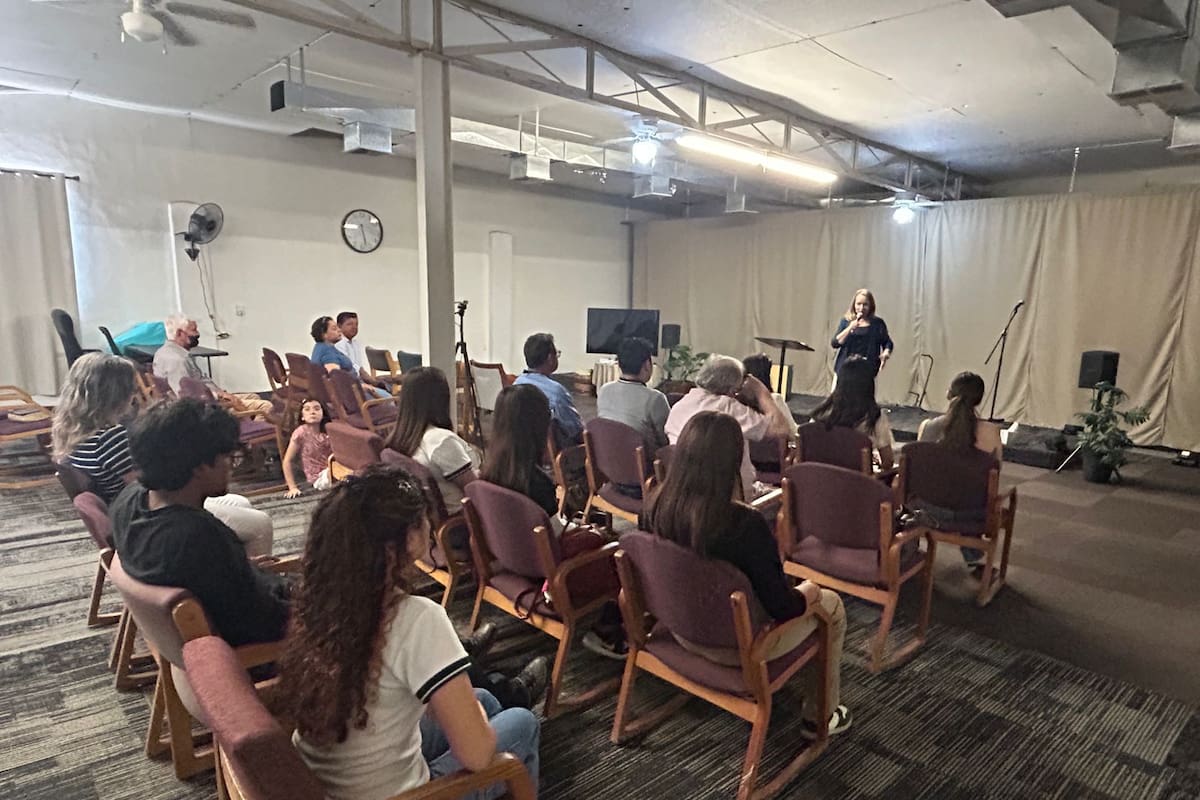 Abren sala de lectura en SLRC para acercar libros y combatir el aislamiento