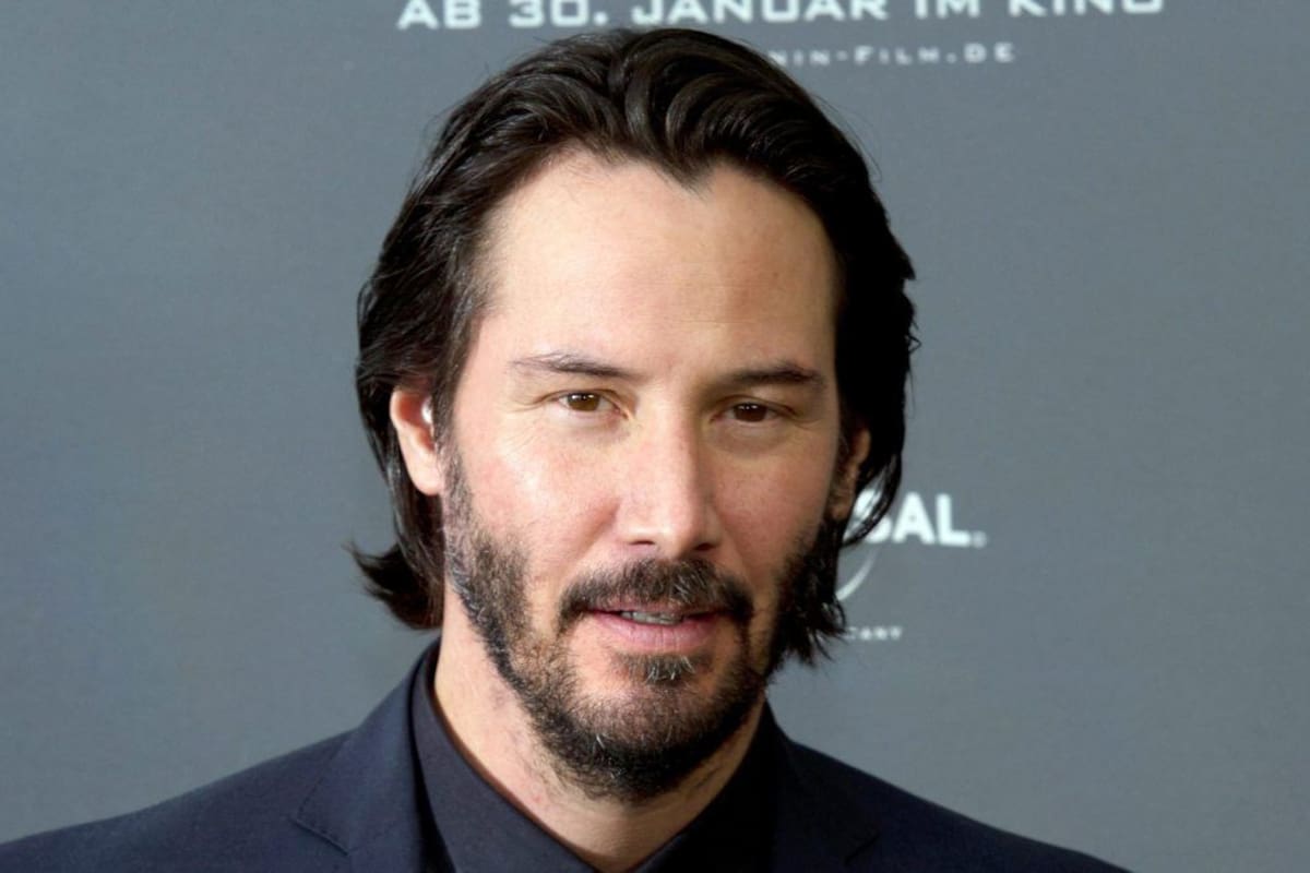 Keanu Reeves sale en defensa del director que estafó a Netflix con 11 millones de dólares