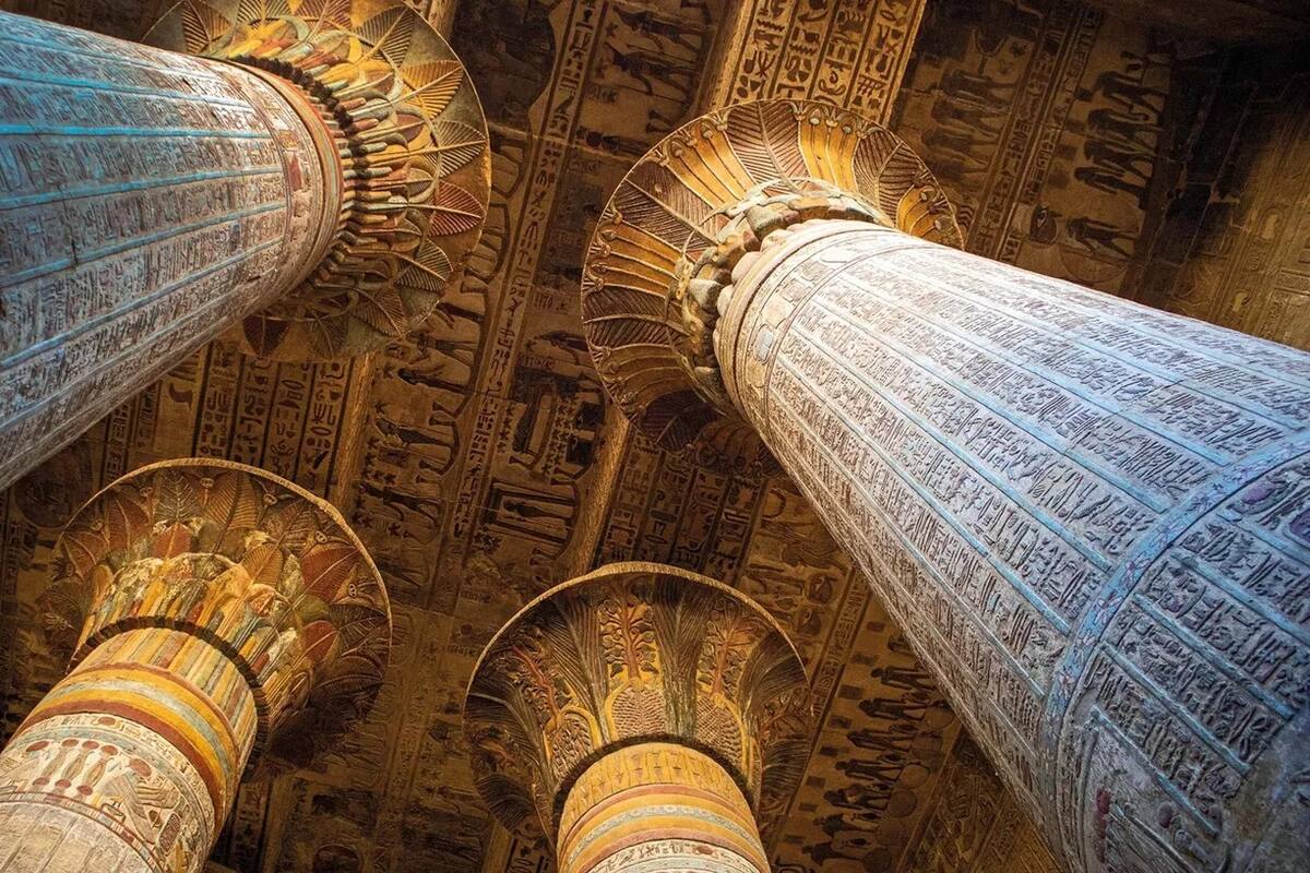 Revelan arte oculto tras 2000 años de suciedad en templo egipcio