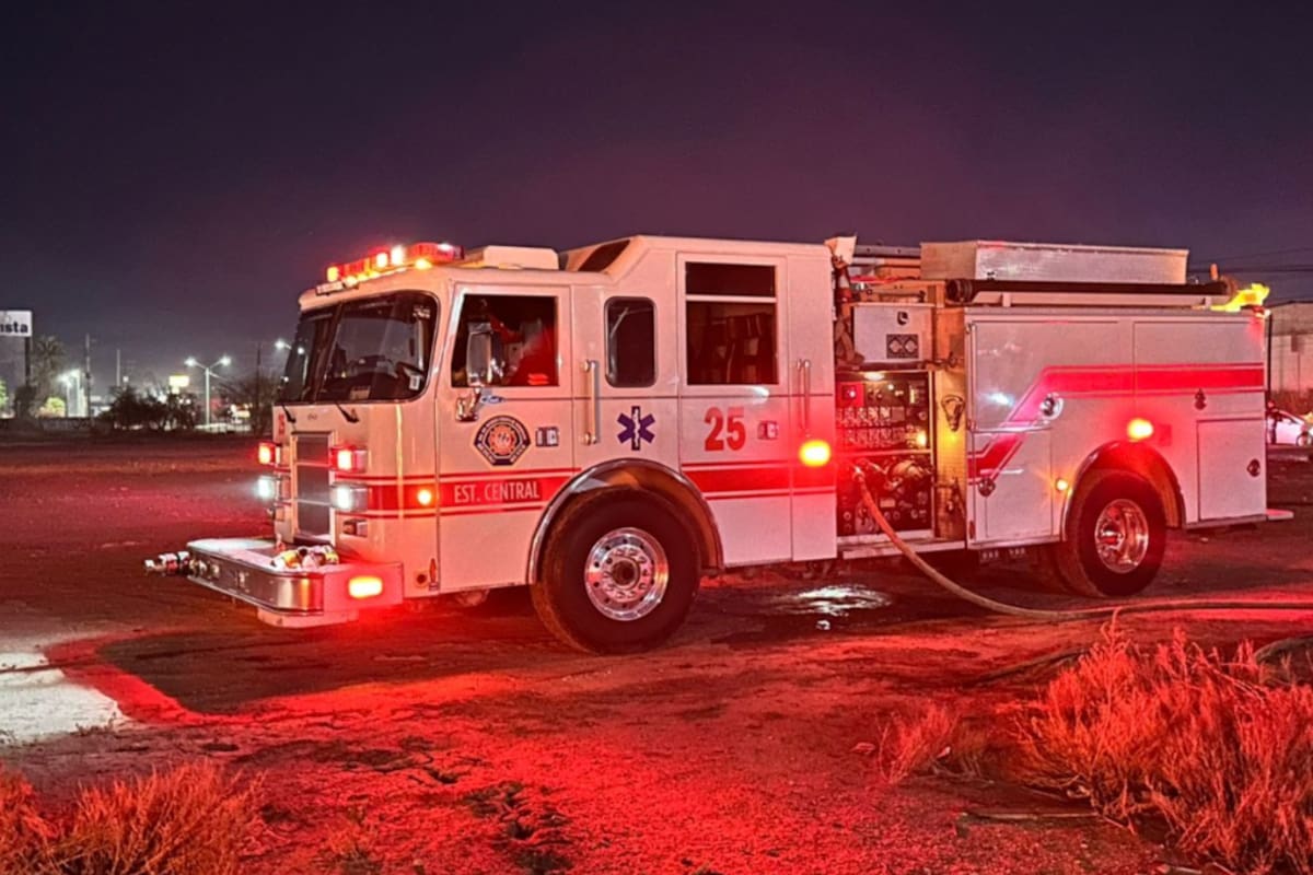 Hallan cuerpo calcinado en el asiento trasero de un vehículo incendiado en Mexicali