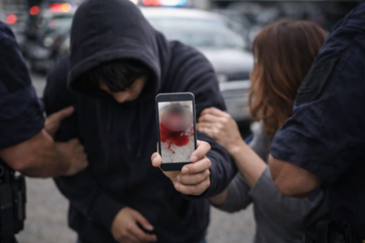Joven de 18 años graba y presume en video el degollamiento de una persona, su madre lo entrega a las autoridades