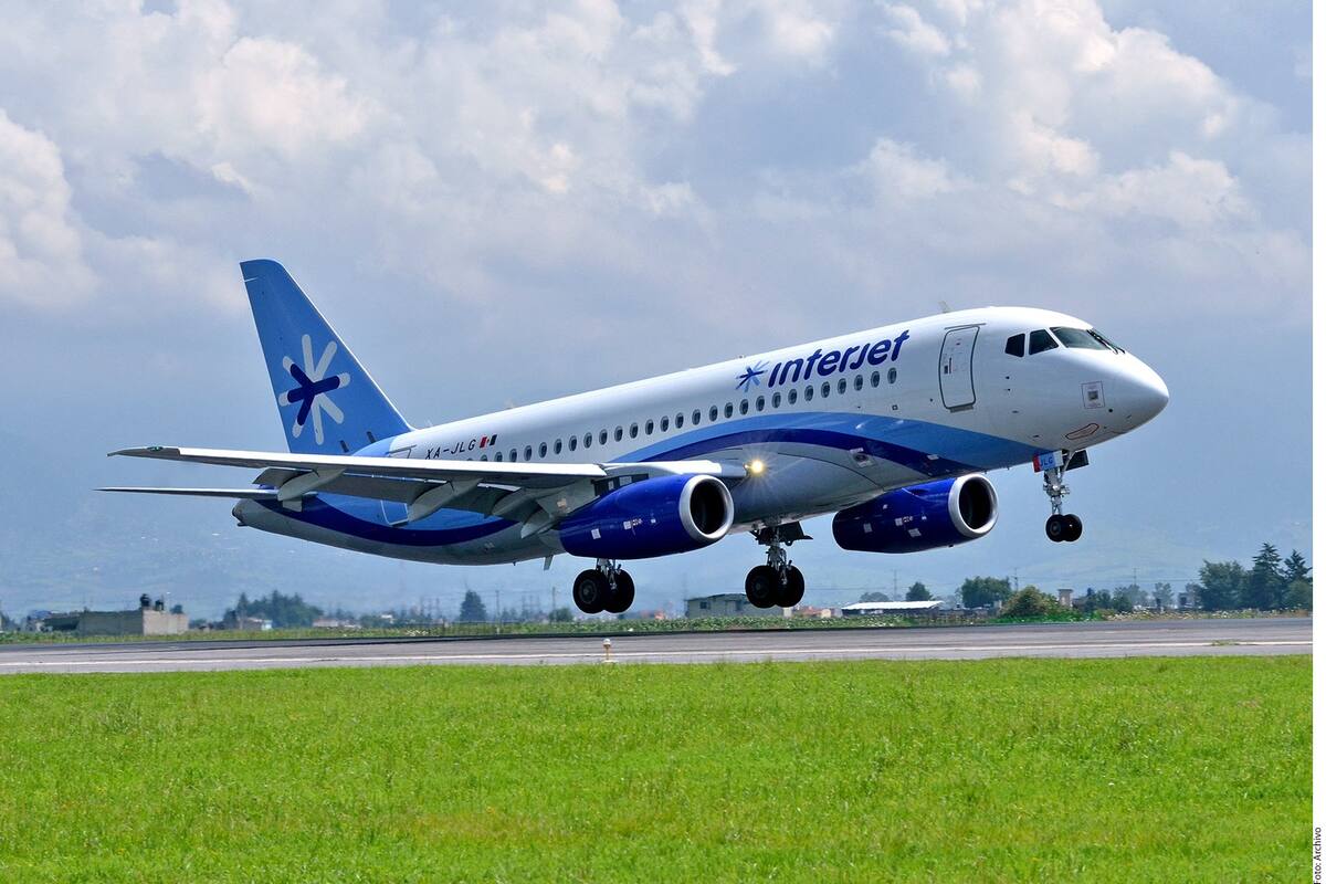 IATA suspende a Interjet por impago de membresía