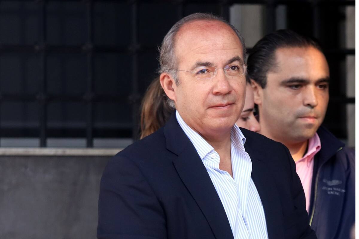 Recuerdan en redes video de cuando Felipe Calderón detuvo a estudiante que protestó