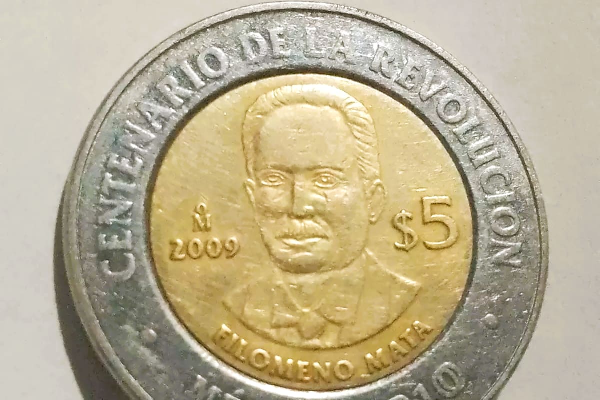 Moneda de 5 pesos bimetálica que conmemora el Centenario de la Revolución es vendida por 1 millón de pesos
