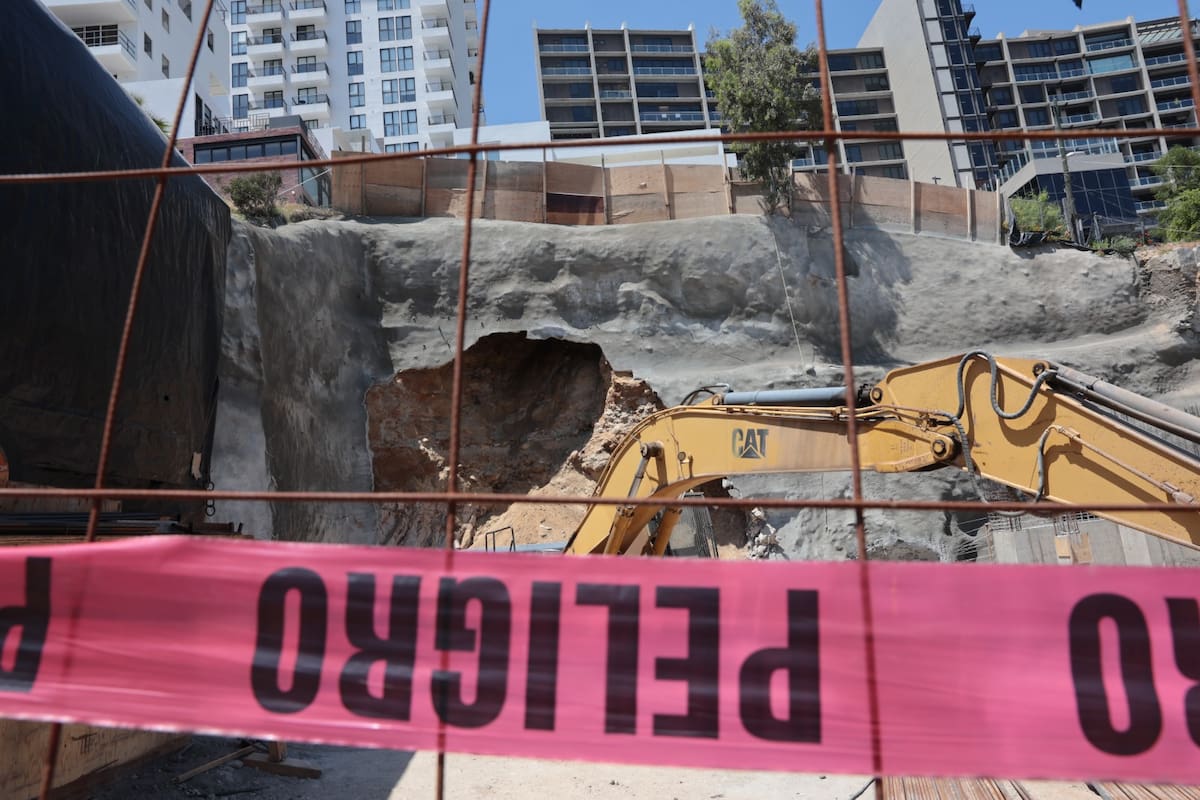 Reparan derrumbe en la Cacho