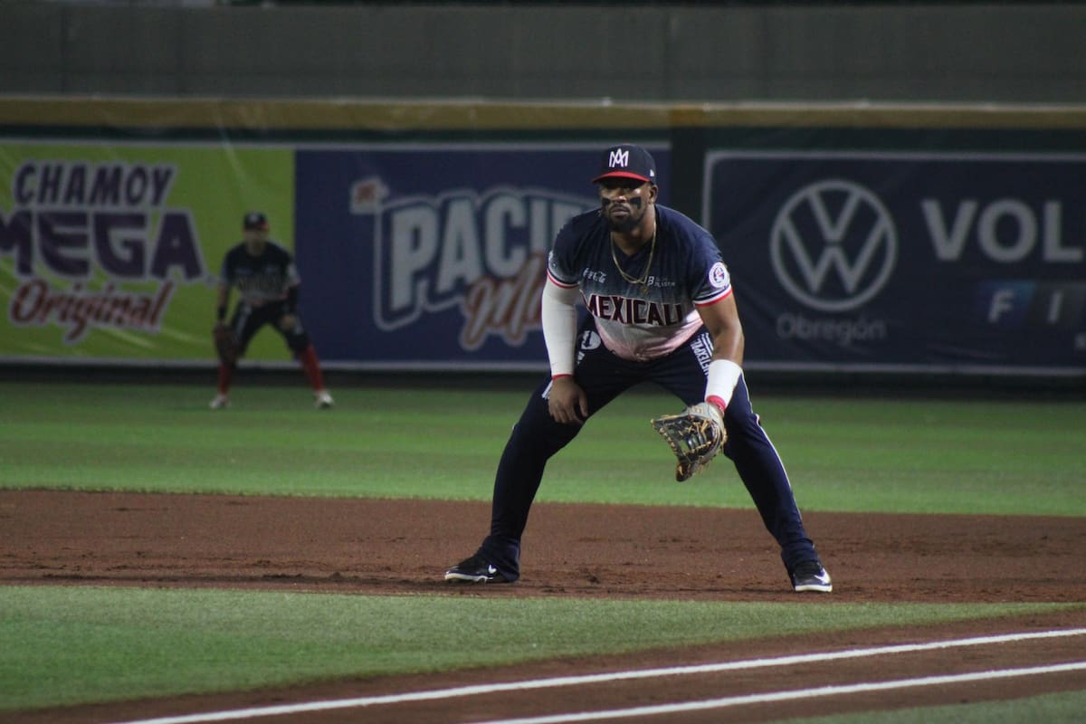 Águilas se imponen 4-3 con batazo decisivo de Yadir Drake